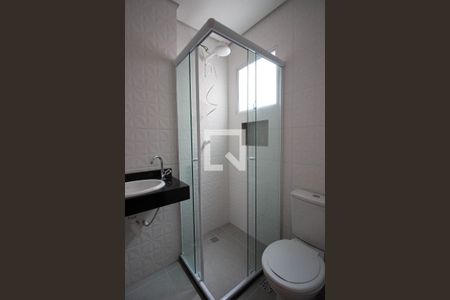 Banheiro de kitnet/studio à venda com 1 quarto, 26m² em Cidade Antônio Estevão de Carvalho, São Paulo