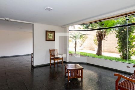 Apartamento à venda com 65m², 2 quartos e 1 vaga Apartamento à venda com 65m², 2 quartos e 1 vagaHall social