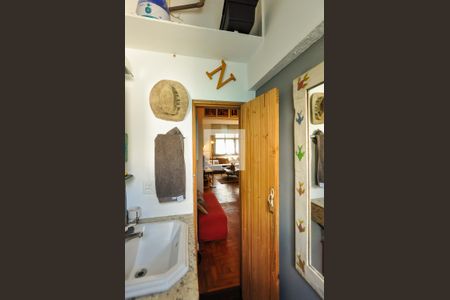 Apartamento à venda com 94m², 2 quartos e 1 vaga Apartamento à venda com 94m², 2 quartos e 1 vagaLavabo