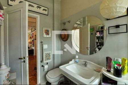 Apartamento à venda com 94m², 2 quartos e 1 vaga Apartamento à venda com 94m², 2 quartos e 1 vagaBanheiro