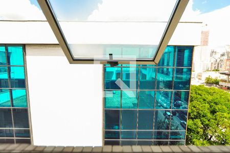 Apartamento à venda com 94m², 2 quartos e 1 vaga Apartamento à venda com 94m², 2 quartos e 1 vagaLavabo