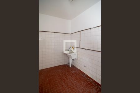 Casa à venda com 225m², 4 quartos e 3 vagas Casa à venda com 225m², 4 quartos e 3 vagasÁrea de Serviço