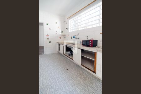 Casa à venda com 225m², 4 quartos e 3 vagas Casa à venda com 225m², 4 quartos e 3 vagasCozinha