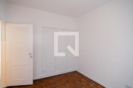 Casa à venda com 225m², 4 quartos e 3 vagas Casa à venda com 225m², 4 quartos e 3 vagasQuarto 1