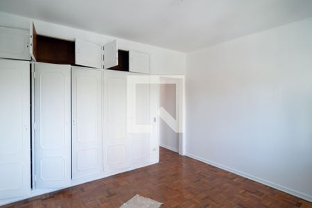 Casa à venda com 225m², 4 quartos e 3 vagas Casa à venda com 225m², 4 quartos e 3 vagasQuarto 3 - Suíte