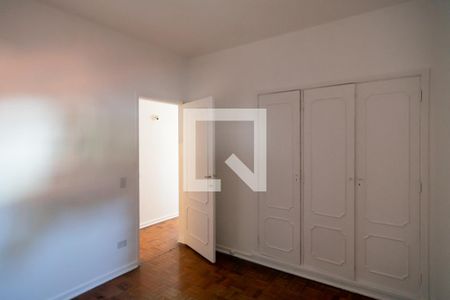 Casa à venda com 225m², 4 quartos e 3 vagas Casa à venda com 225m², 4 quartos e 3 vagasQuarto 1