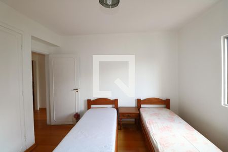 Apartamento para alugar com 107m², 3 quartos e 1 vagaQuarto 1
