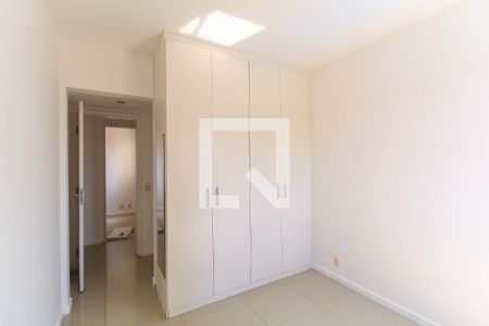 Quarto 2 de apartamento para alugar com 3 quartos, 74m² em Vila Regente Feijó, São Paulo