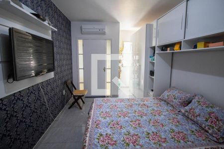 Quarto  de casa de condomínio para alugar com 2 quartos, 80m² em Jardim Primavera, Duque de Caxias