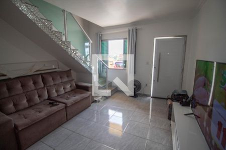 Sala de casa de condomínio para alugar com 2 quartos, 80m² em Jardim Primavera, Duque de Caxias