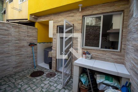 Casa de condomínio para alugar com 80m², 2 quartos e 1 vagaÁrea de Serviço
