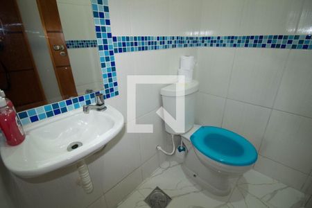 Casa de condomínio para alugar com 80m², 2 quartos e 1 vagaBanheiro social