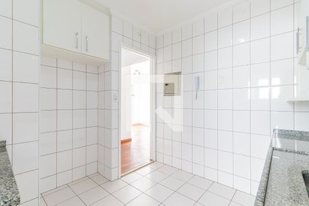Cozinha de apartamento para alugar com 2 quartos, 57m² em Vila Sofia, São Paulo
