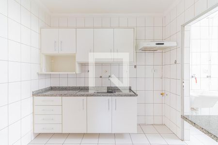 Cozinha de apartamento para alugar com 2 quartos, 57m² em Vila Sofia, São Paulo