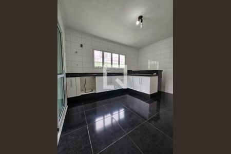 Casa à venda com 214m², 5 quartos e 4 vagasCozinha