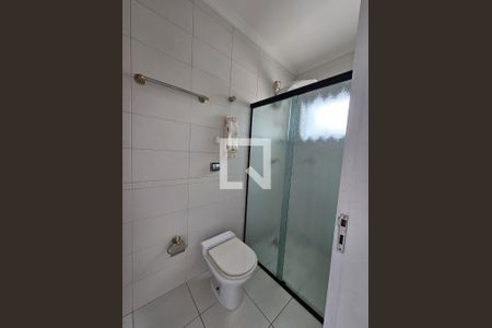 Casa à venda com 214m², 5 quartos e 4 vagasBanheiro 2