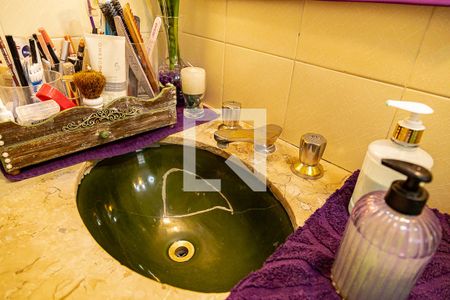 Casa à venda com 160m², 3 quartos e 2 vagasBanheiro da Suíte