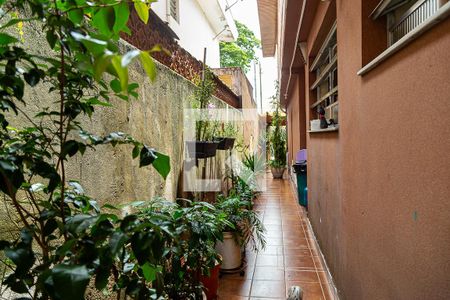 Casa à venda com 160m², 3 quartos e 2 vagasCorredor