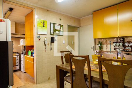 Casa à venda com 160m², 3 quartos e 2 vagasCozinha