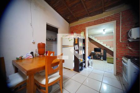 Casa à venda com 300m², 8 quartos e 4 vagasCozinha