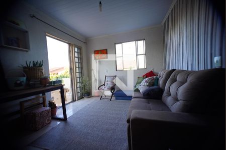 Casa à venda com 300m², 8 quartos e 4 vagasSala