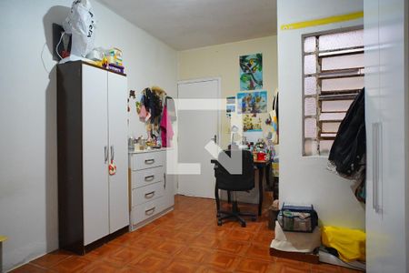 Quarto 2 de casa à venda com 8 quartos, 300m² em Jardim Carvalho, Porto Alegre