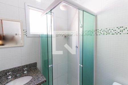 Casa à venda com 70m², 2 quartos e 2 vagasBanheiro da Suíte 1