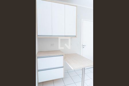 Apartamento para alugar com 80m², 2 quartos e 1 vagaCozinha - Armários