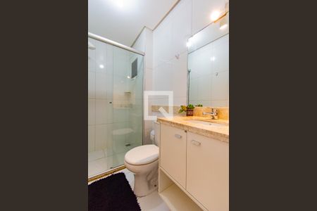 Apartamento à venda com 72m², 3 quartos e 1 vaga Apartamento à venda com 72m², 3 quartos e 1 vagaBanheiro Social