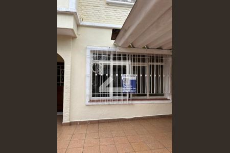 Casa à venda com 115m², 3 quartos e 2 vagasFachada