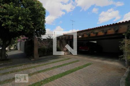 Casa à venda com 532m², 6 quartos e 4 vagasFachada