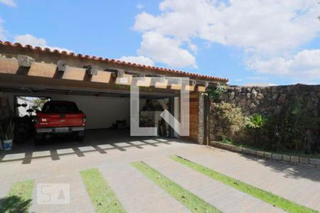 Casa à venda com 532m², 6 quartos e 4 vagasGaragem
