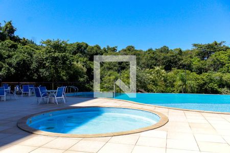 Apartamento para alugar com 64m², 2 quartos e 1 vagaÁrea comum - Piscina