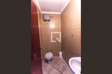 Casa à venda com 364m², 4 quartos e 6 vagasBanheiro salão