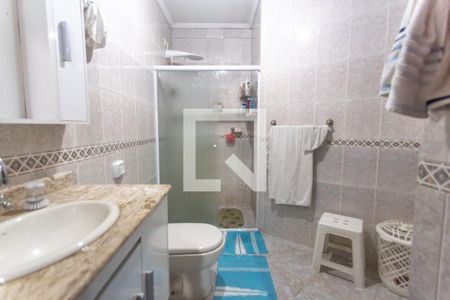 Casa à venda com 364m², 4 quartos e 6 vagasBanheiro suíte 2
