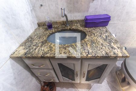 Casa à venda com 364m², 4 quartos e 6 vagasBanheiro social