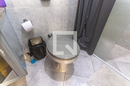 Casa à venda com 364m², 4 quartos e 6 vagasBanheiro social