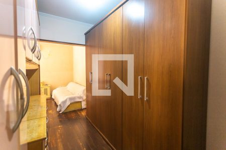 Casa à venda com 364m², 4 quartos e 6 vagasCloset suíte 2