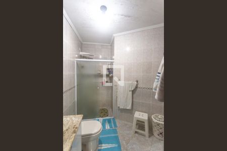 Casa à venda com 364m², 4 quartos e 6 vagasBanheiro suíte 2