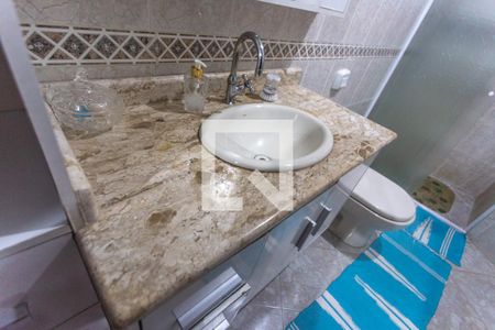 Casa à venda com 364m², 4 quartos e 6 vagasBanheiro suíte 2