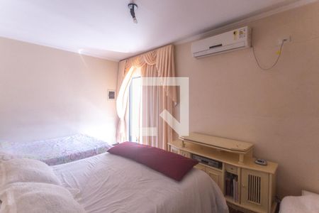 Casa à venda com 364m², 4 quartos e 6 vagasSuíte 2