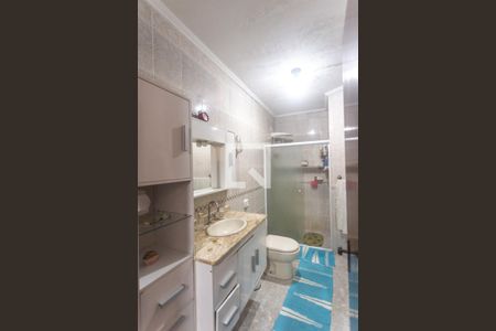 Casa à venda com 364m², 4 quartos e 6 vagasBanheiro suíte 2