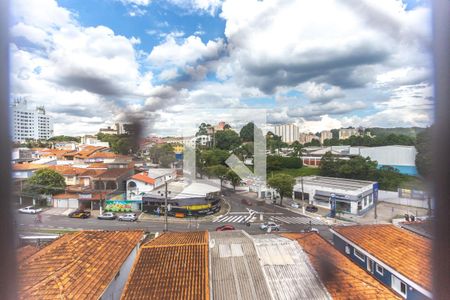 Casa à venda com 364m², 4 quartos e 6 vagasVista área de serviço