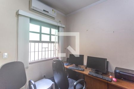 Casa à venda com 364m², 4 quartos e 6 vagasQuarto 2