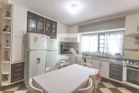 Casa à venda com 364m², 4 quartos e 6 vagasCozinha