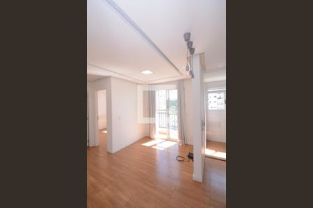 Sala de apartamento para alugar com 2 quartos, 44m² em Irajá, Rio de Janeiro