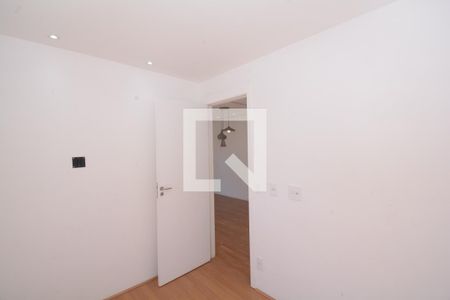 Quarto 1 de apartamento para alugar com 2 quartos, 44m² em Irajá, Rio de Janeiro