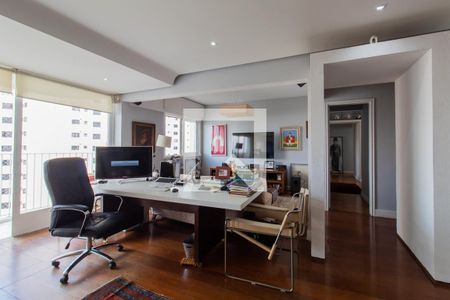 Apartamento à venda com 210m², 2 quartos e 2 vagasSala