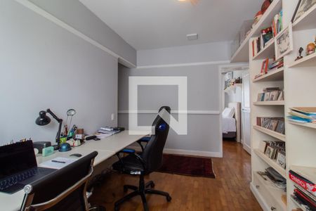 Apartamento à venda com 210m², 2 quartos e 2 vagasEscritório