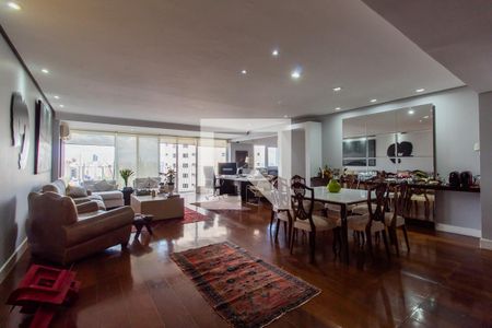 Apartamento à venda com 210m², 2 quartos e 2 vagasSala